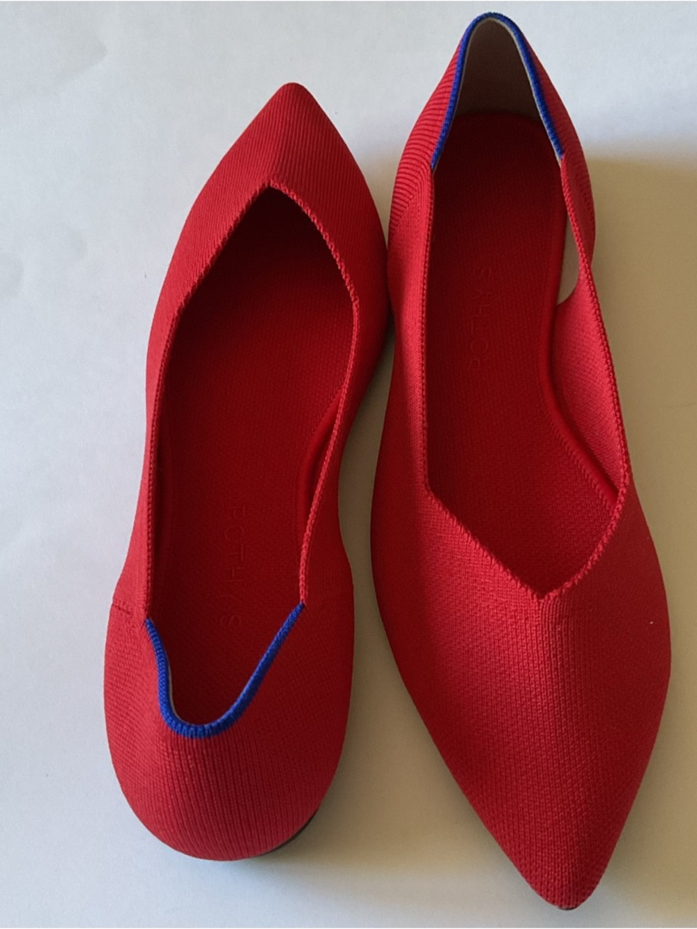ROTHY’S THE POINT POINTED TOE FLATS BRIGHT RED SIZE 12.5 NWOT